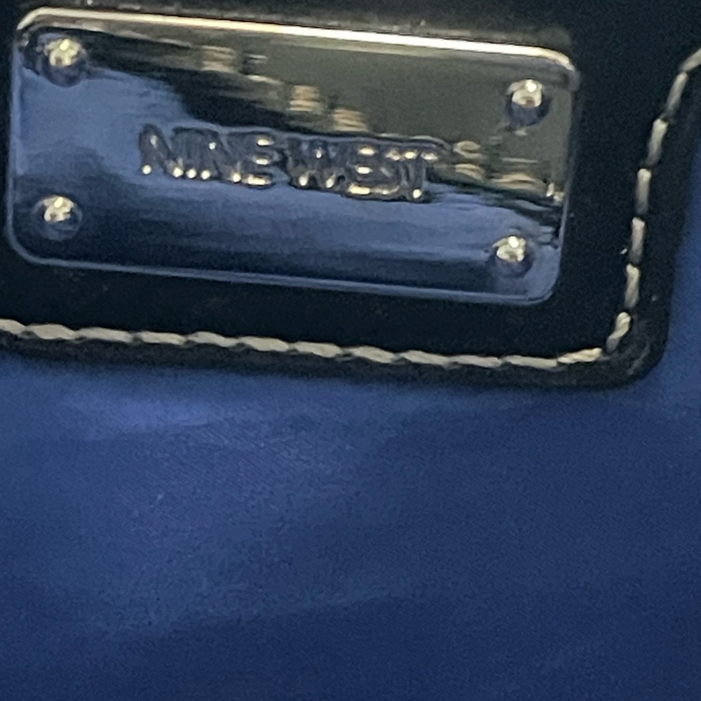 Nine West Bag Blue w/Cream and Black Striped Nautical Shoulder.Color blue inside - Picture 4 of 8